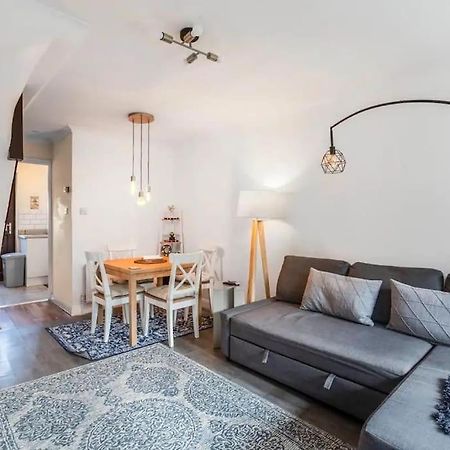 Quiet & Secluded St Albans House Villa Buitenkant foto