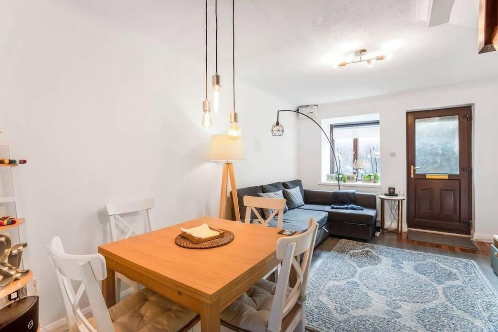 Quiet & Secluded St Albans House Villa Buitenkant foto