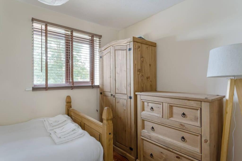 Quiet & Secluded St Albans House Villa Buitenkant foto