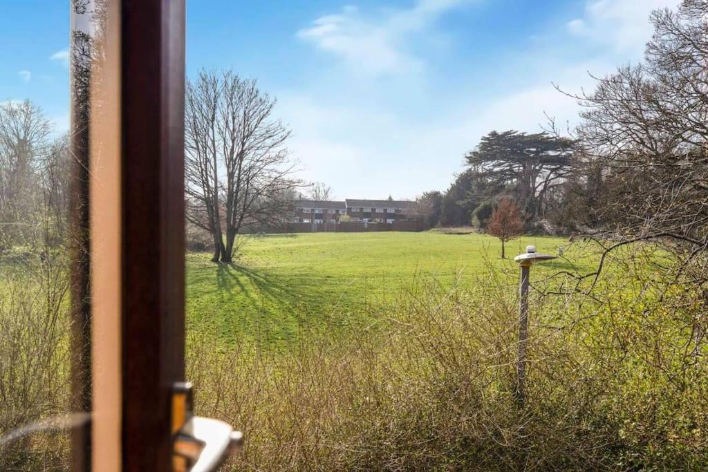Quiet & Secluded St Albans House Villa Buitenkant foto